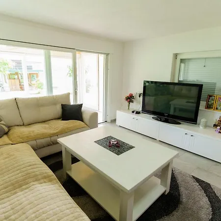 Vikendica Gorica-jablanicko Jezero *