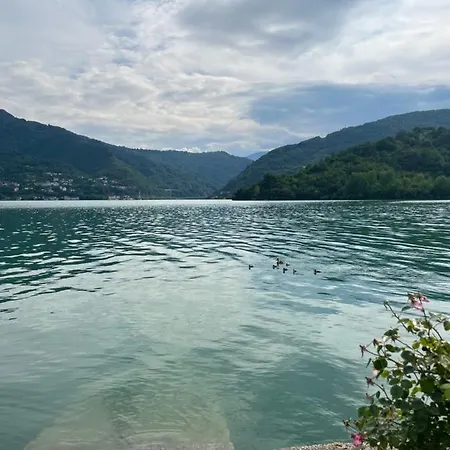 Vikendica Gorica-jablanicko Jezero * Konjic