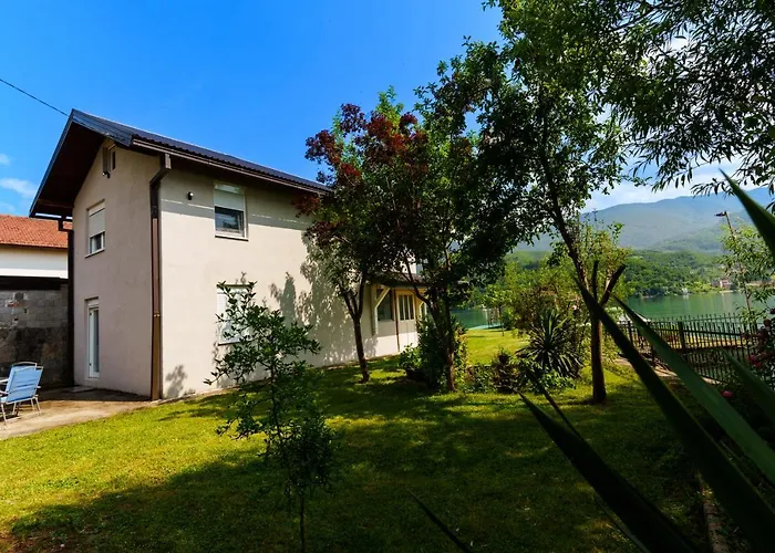 Vikendica Gorica-jablanicko Jezero * Konjic