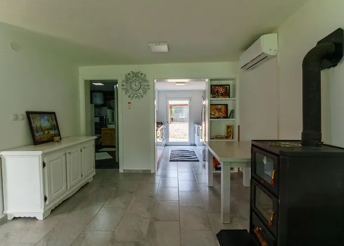 Willa Vikendica Gorica-jablanicko Jezero *