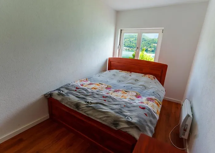 Vikendica Gorica-jablanicko Jezero * Konjic