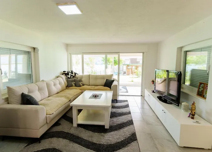 Vikendica Gorica-jablanicko Jezero *